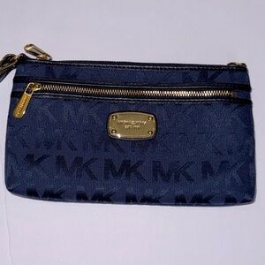 Michael Kors navy wristlet